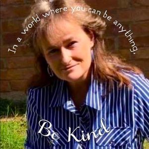 Meet your Posher, Kari